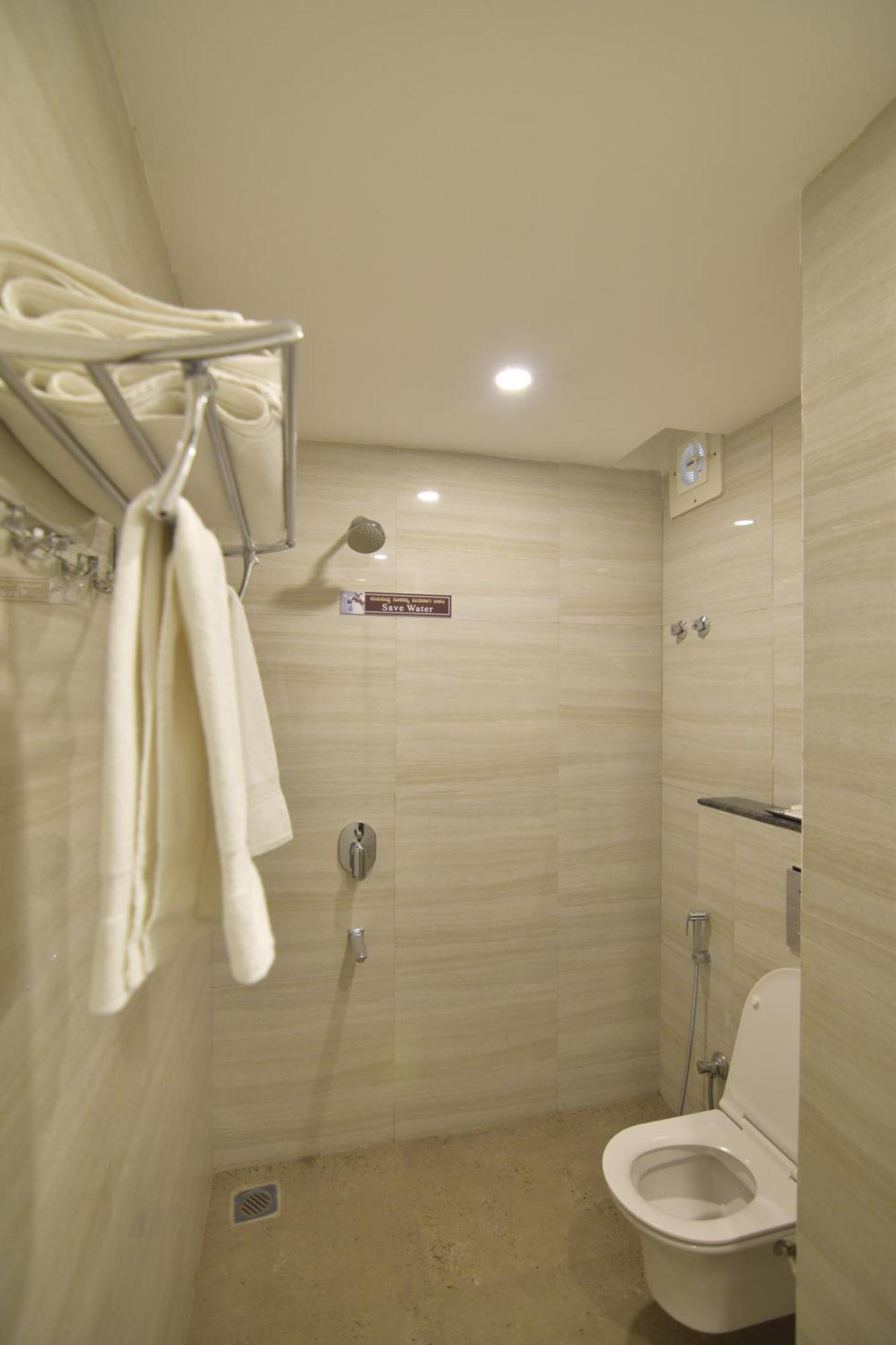 Hotel Dasya - Formerly Nice Stay The Business Hotel Bangalore Phòng bức ảnh